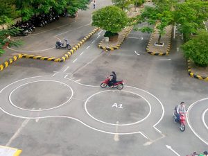 thi bằng lái xe máy ở hóc môn
