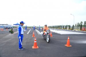 Thi Bằng Lái Xe Mô Tô A2 Quận 3