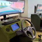 Cabin đào tạo lái xe giúp học viên nhận diện tình huống giao thông trên đường, nâng cao kỹ năng lái xe an toàn - Ảnh: Trần Duy